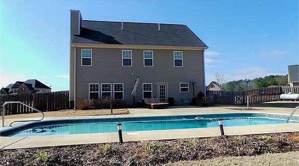 2nd image of 142 Hamilton Lake Dr