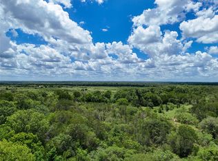 689 Chamberlin Rd, Dale, TX 78616