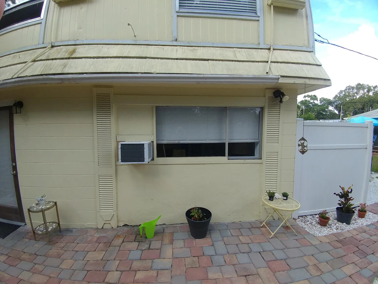 Studio, 400 sqft, $1,100 — Photo 2