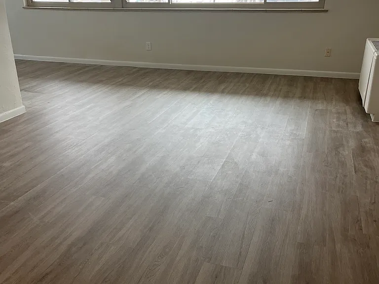 Virginia Mae Apartments — Photo 14
