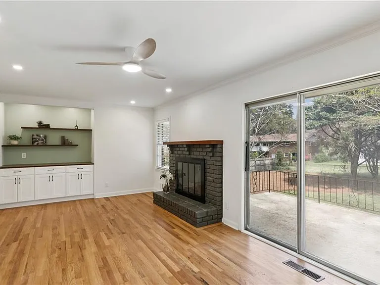 2888 Bonanza Dr — Photo 8