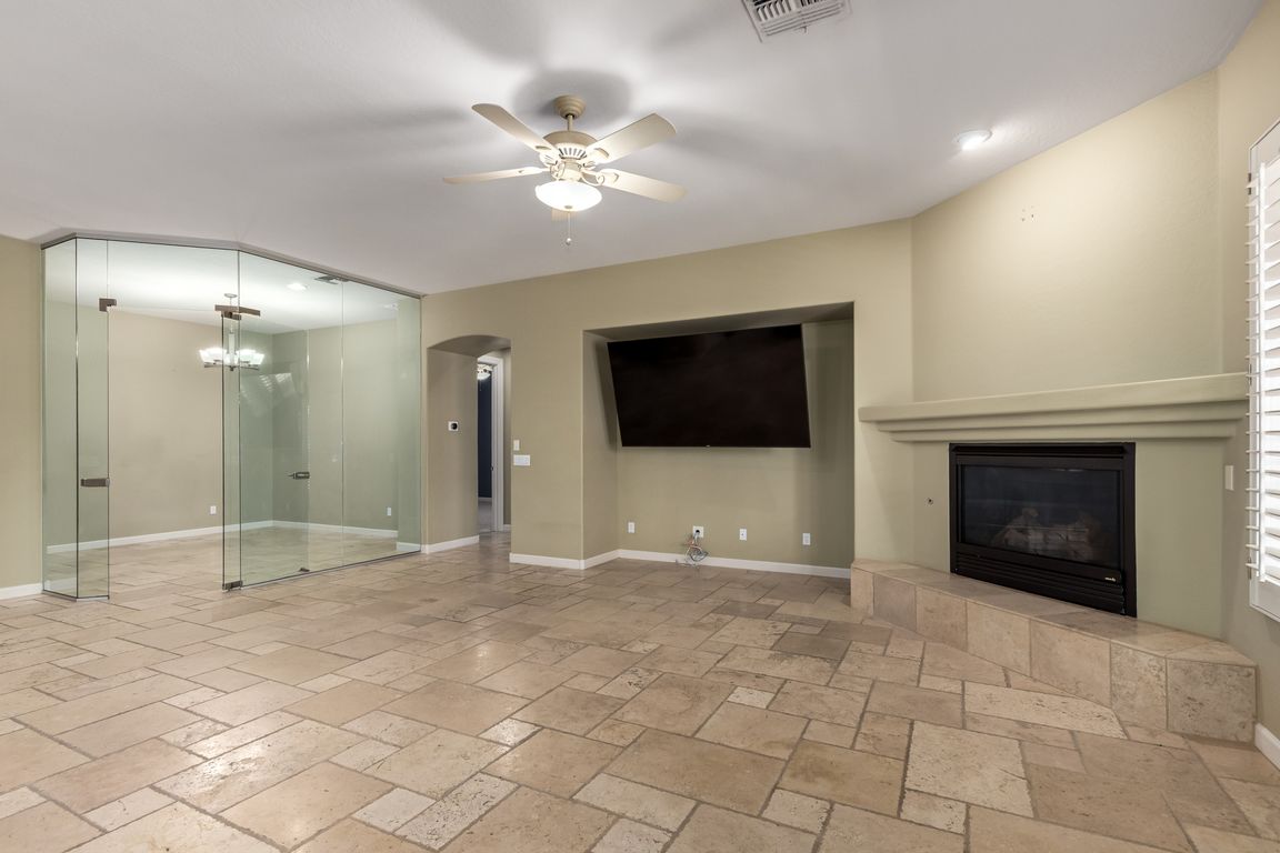 next background image