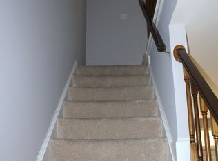 9009 Golden Sunset Ln, Springfield, VA 22153