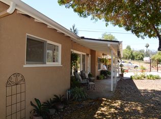 11055 Green Oaks Rd, Lakeside, CA 92040