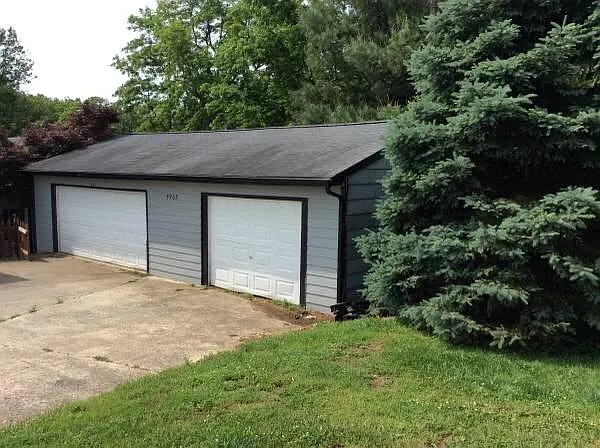 5903 Jacks Creek Pike — Photo 3