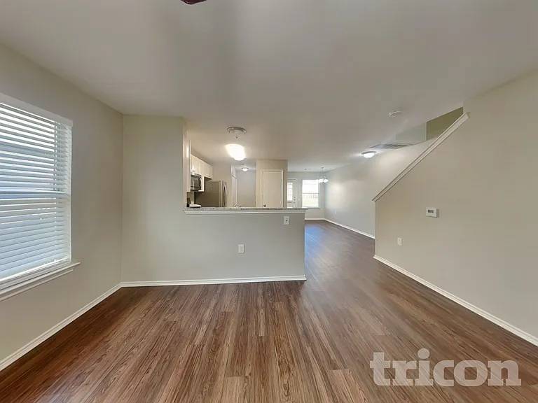 11312 Hungry Horse Dr — Photo 3