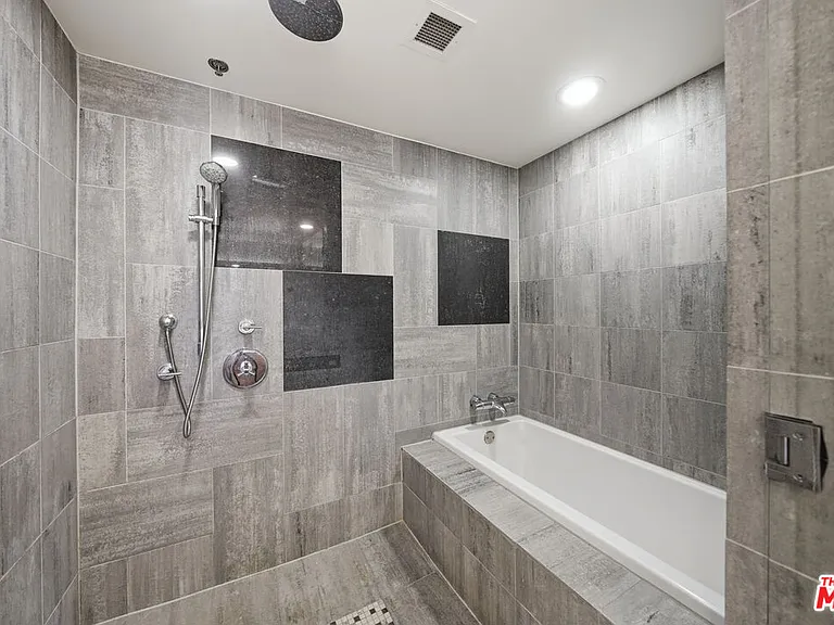 3785 Wilshire Blvd #1607 — Photo 25