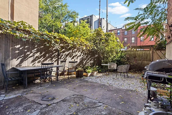 Rented by Compass | media 5