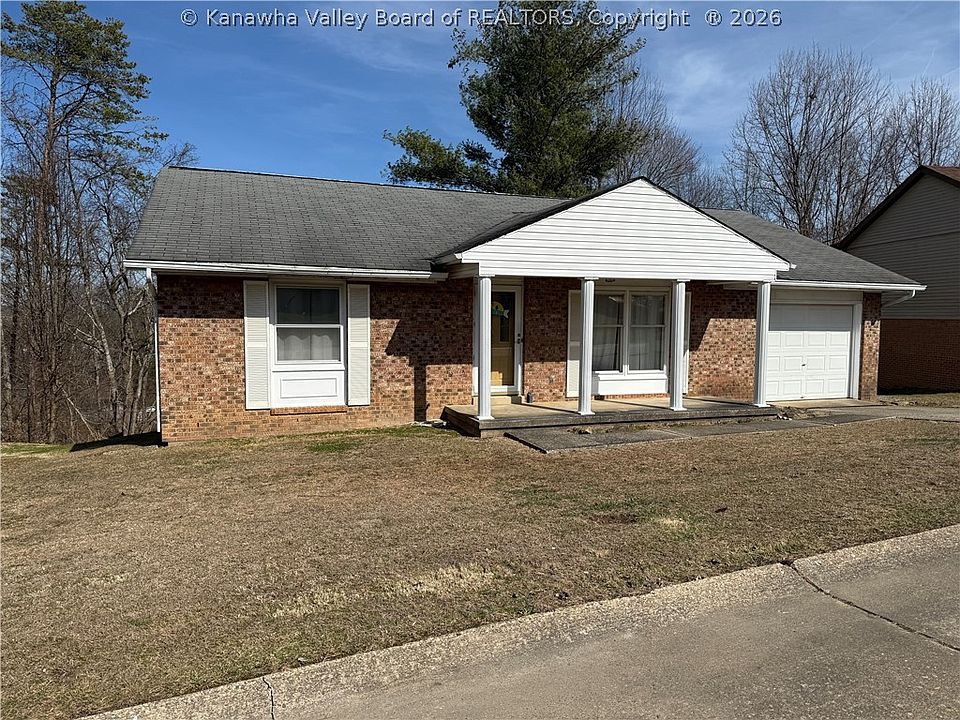 1st image of 61 Cambridge Dr