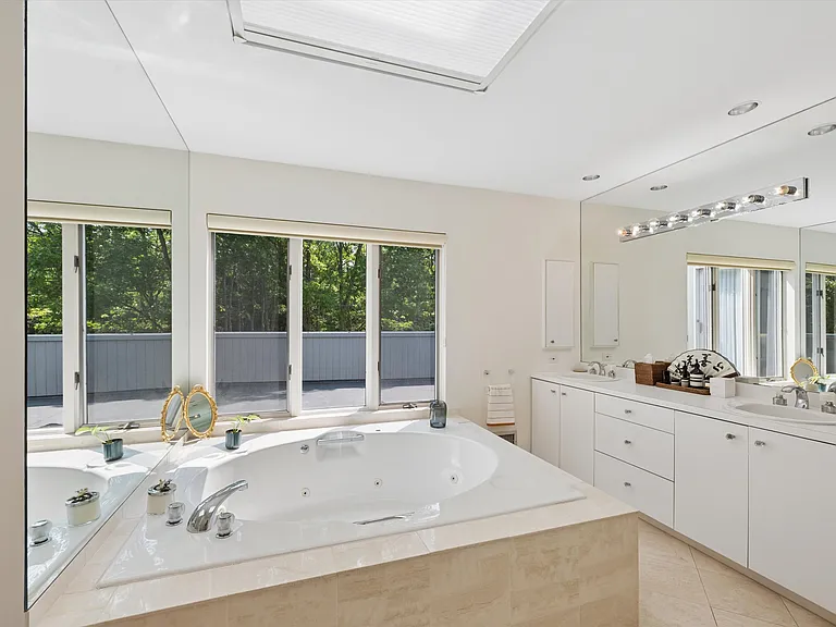 16 Elizabeth Ln — Photo 11