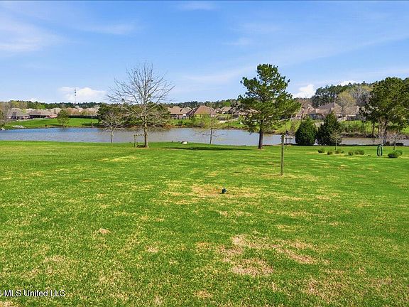 3rd image of 273 Williams Rd