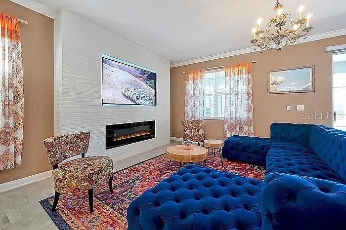 8 bed, 5.0 bath, 4289 sqft, $5,500 — Photo 2