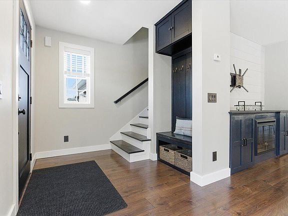 3rd image of 22 Woodside Drive
