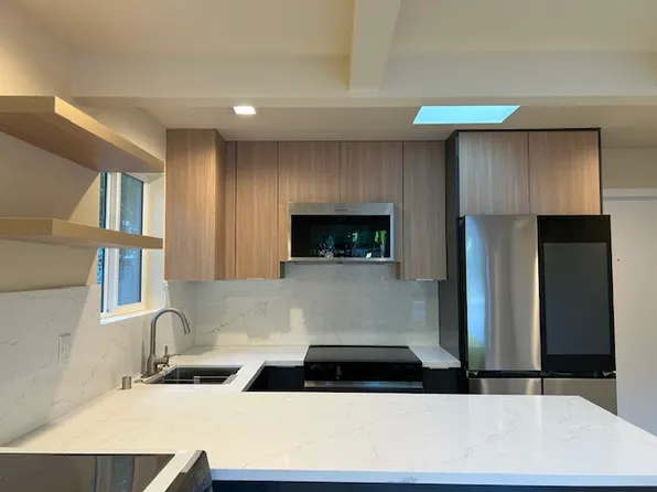 15737 1/2 Sutton St, Encino, CA 91436