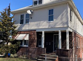 7 Wingate St, Shrewsbury, MA 01545