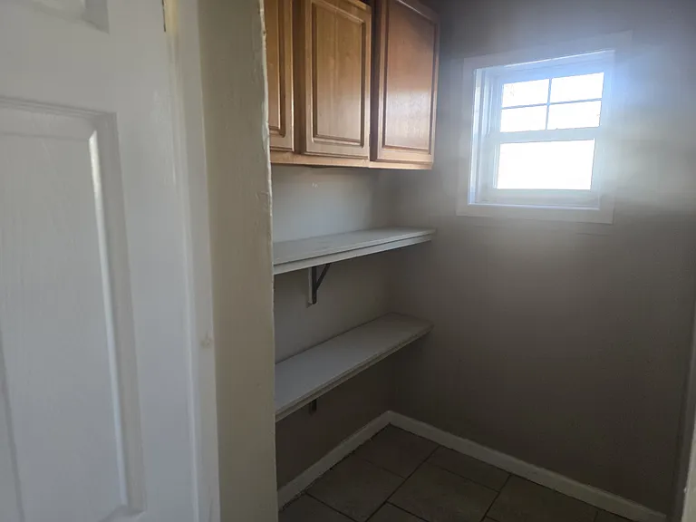 4028 W Cold Spring Ln — Photo 6