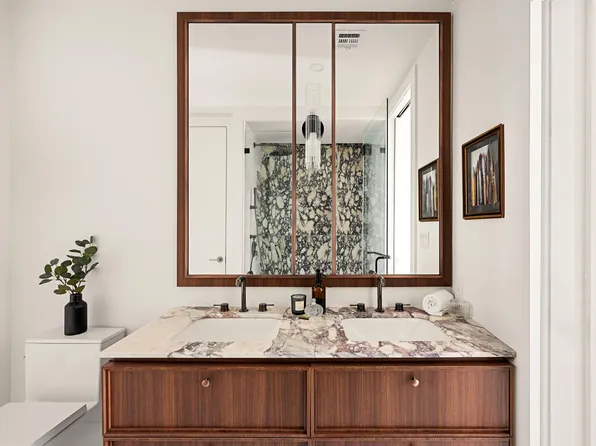 755 Washington Avenue image 8 of 13