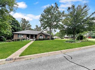 1905 Ashbriar Dr, Mountain Home, AR 72653