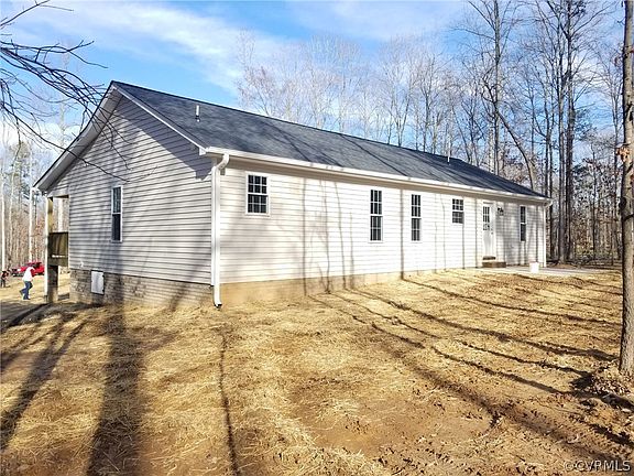 5th image of 14930 Evergreen Ct