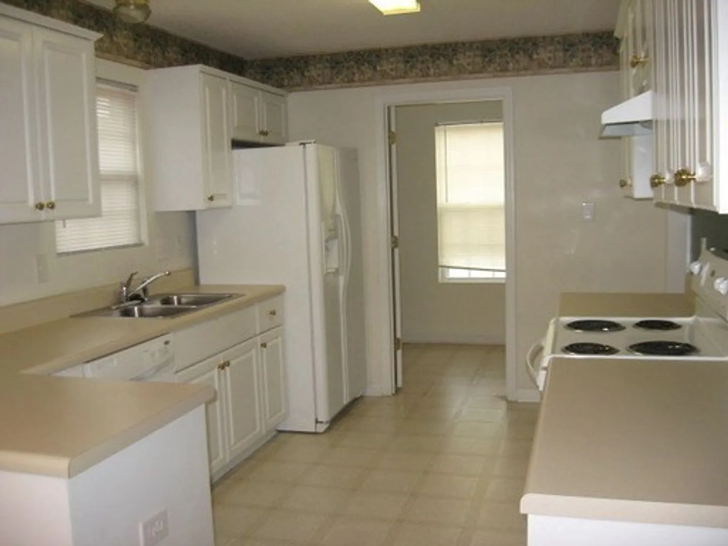 Charming Brick Ranch Near Fort Gordon — Photo 4