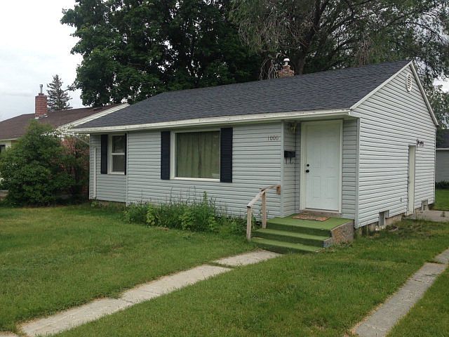 1st image of 1000 11th St