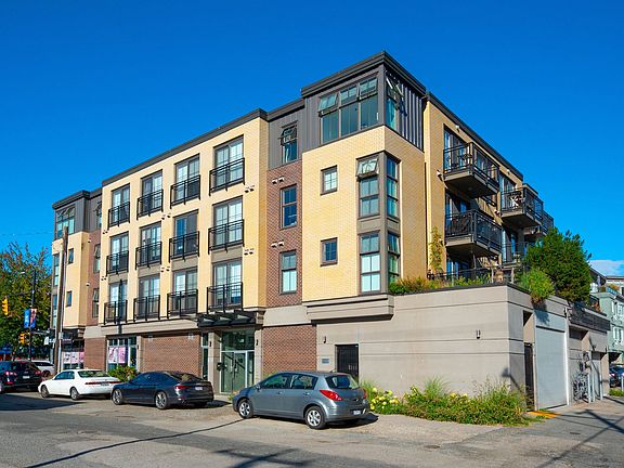 2nd image of 2528 Collingwood St #203