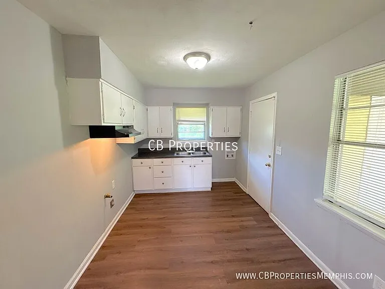 4493 Westmont Rd — Photo 2