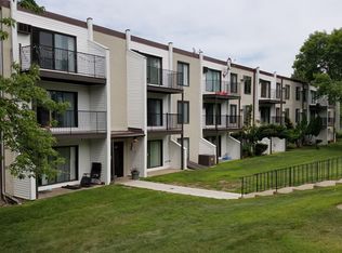 Briar Oaks Apartments, Saint Paul, MN 55124