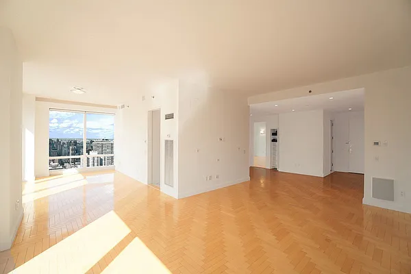 Rented by Renetta Real Estate | media 2
