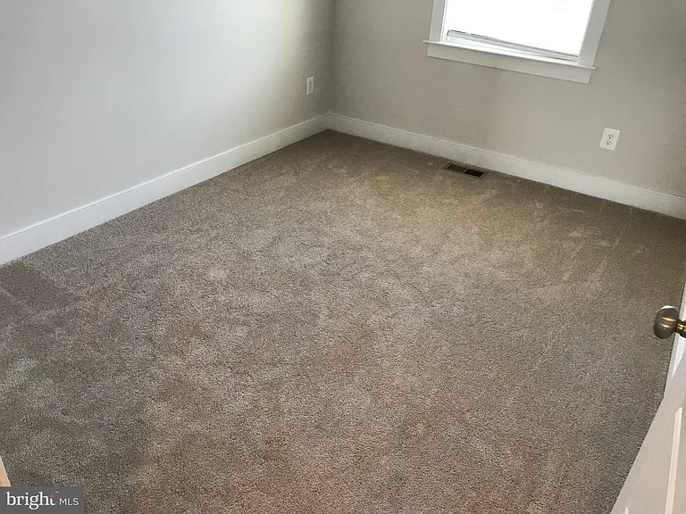 14227 Travilah Rd — Photo 18