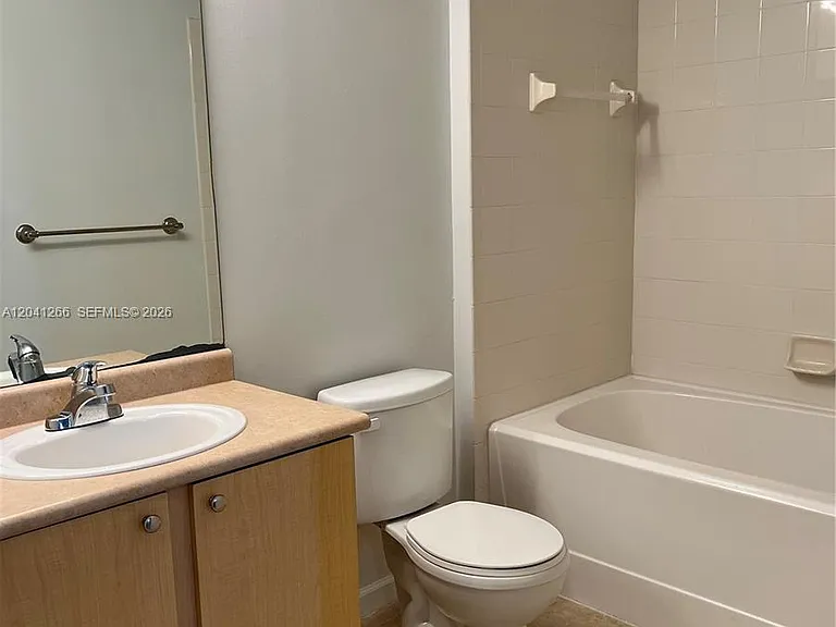 1919 Van Buren St #818A — Photo 8