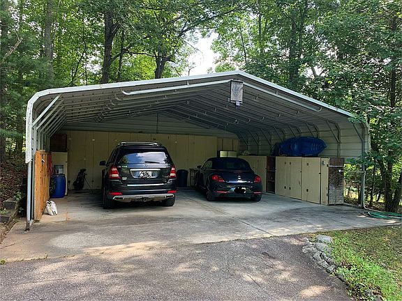Carport