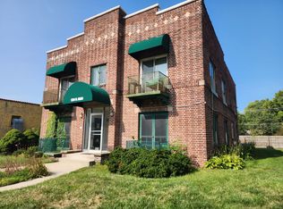 1304 N Main St, Bloomington, IL 61701