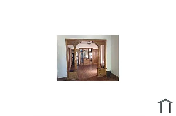 Building Photo - 329 S Mozart St #1