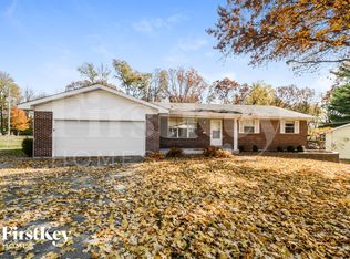 1120 Monaco Ln, Saint Charles, MO 63303