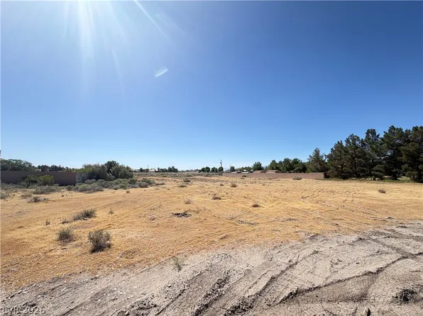 1741 Red Rock Dr, Pahrump, NV 89048