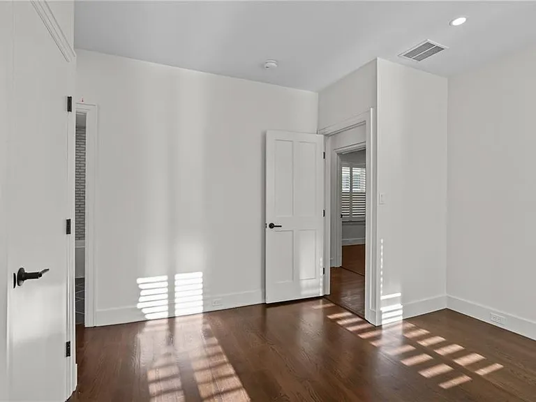 8 Cross St #2 — Photo 20