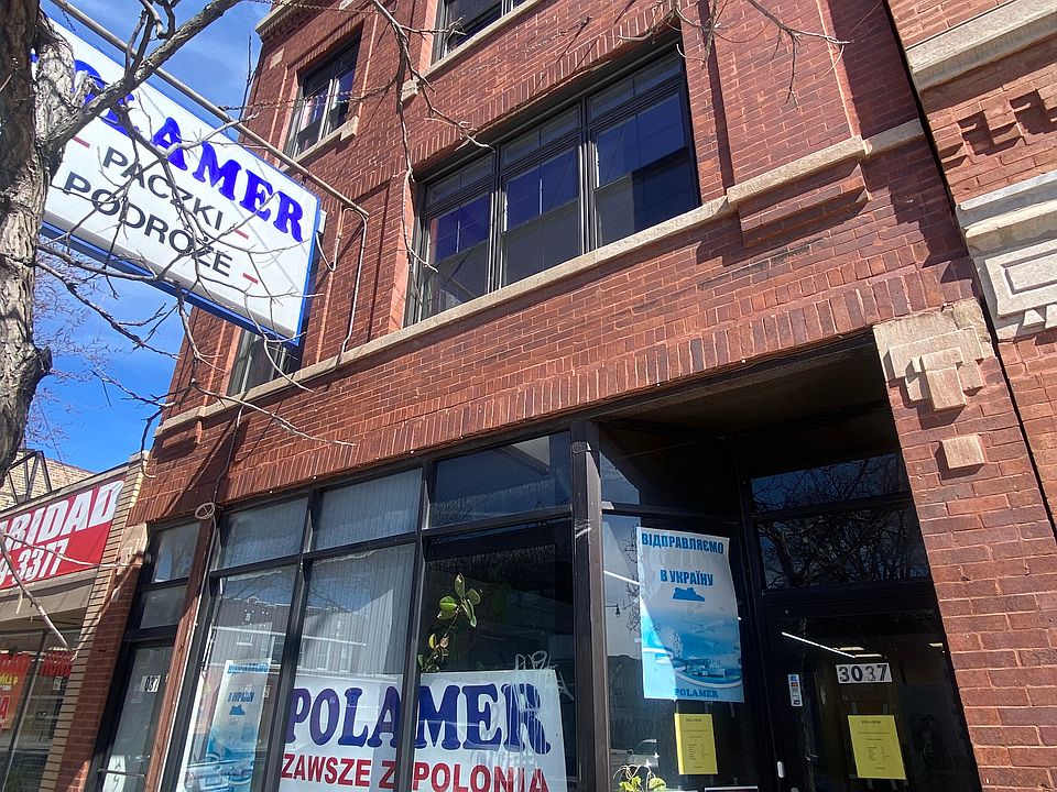 1st image of 3037 N Milwaukee Ave #3