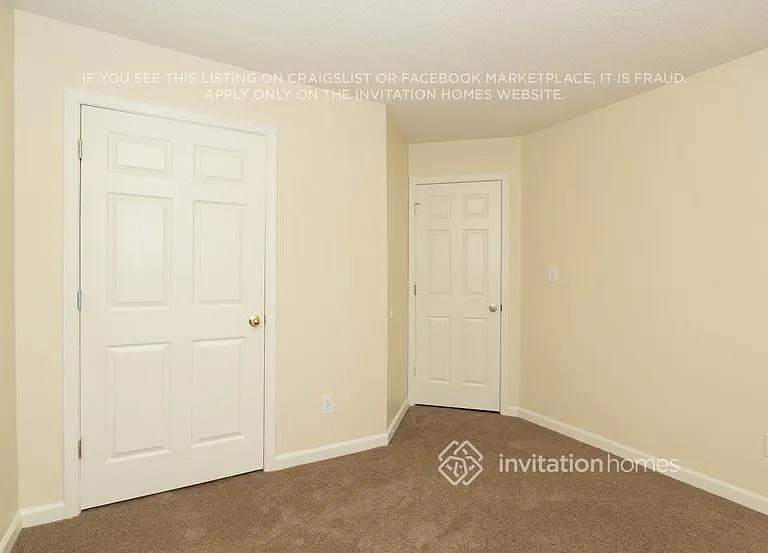 1131 Collyns Ct — Photo 10