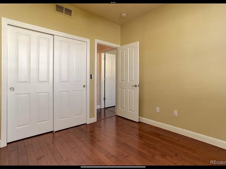 Secondary bedroom