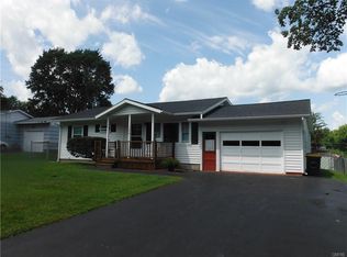 126 Baker Blvd, Syracuse, NY 13209