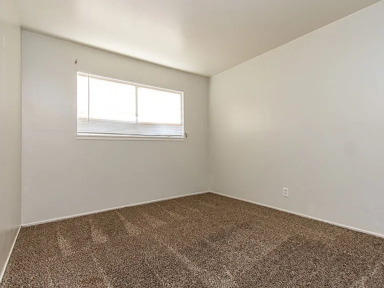 121 Starr Ave #C — Photo 7