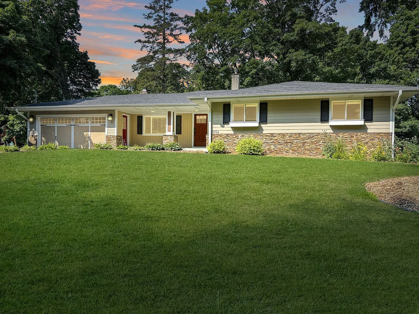 4 bed, 3.0 bath, 2551 sqft, $3,395 — Photo 1