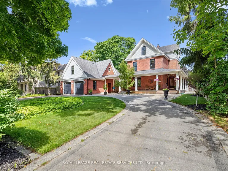 335 Lakeshore Rd W — Photo 2