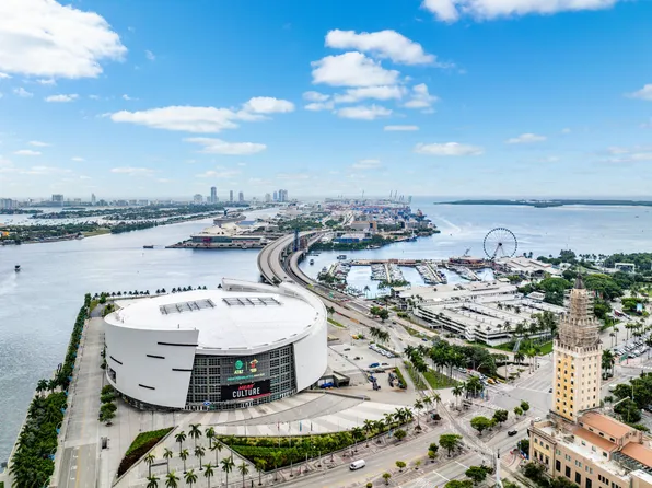 601 NE 1st Avenue #2707, Miami, FL 33132