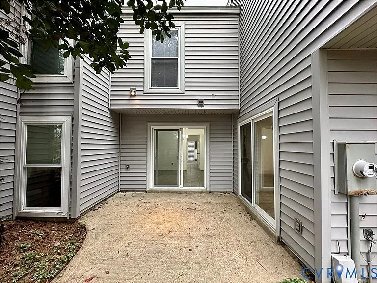 70 Summer E — Photo 8