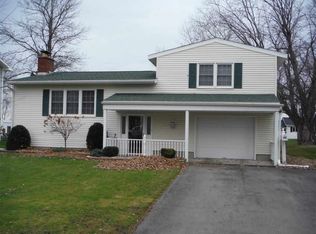 72 Prospect Ave, Massena, NY 13662