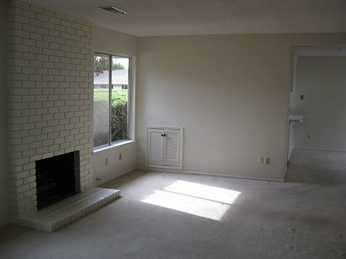 2nd image of 21 Woodgreen St