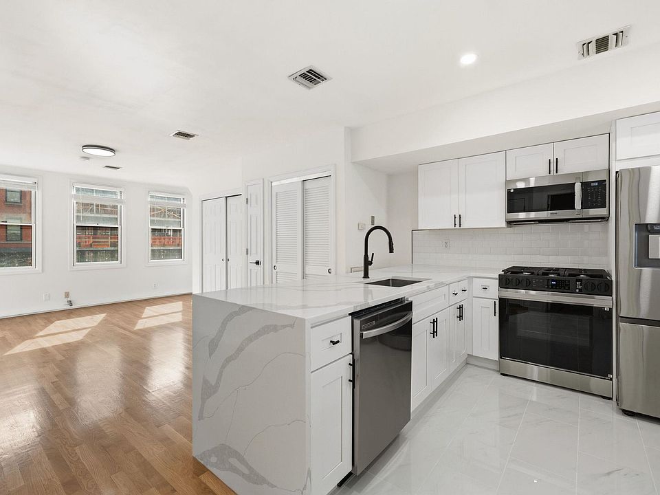 1st image of 312 Washington St Floor 1