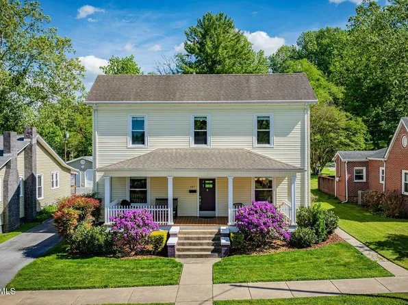 107 W Chestnut St, Johnson City, TN 37604
